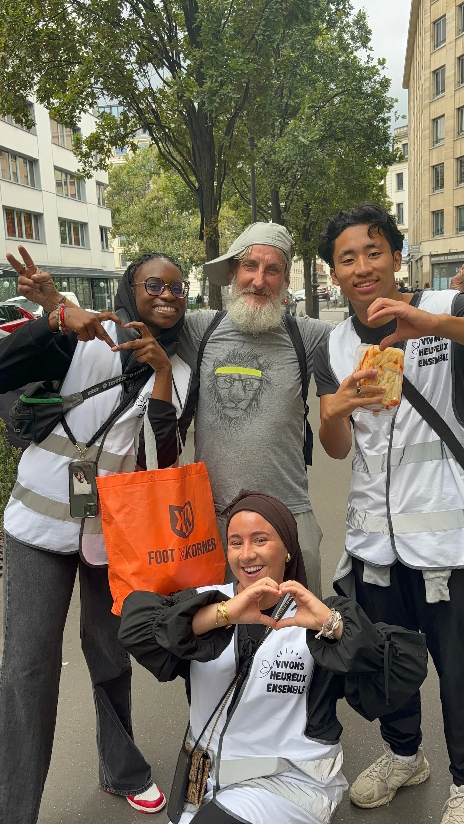 L'équipe Vivons Heureux Ensemble